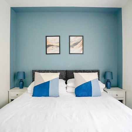 The Augustine - Modern Two Bed Ground Floor Apartment With Parking Canterbury Exteriör bild