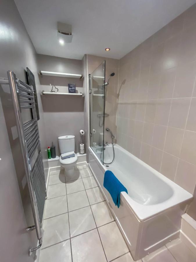 The Augustine - Modern Two Bed Ground Floor Apartment With Parking Canterbury Exteriör bild