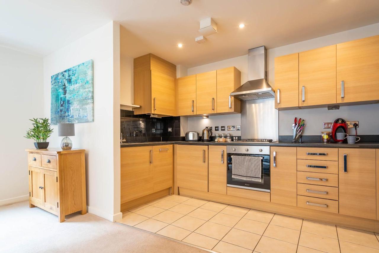 The Augustine - Modern Two Bed Ground Floor Apartment With Parking Canterbury Exteriör bild