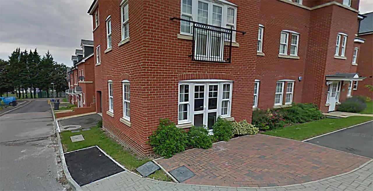The Augustine - Modern Two Bed Ground Floor Apartment With Parking Canterbury Exteriör bild